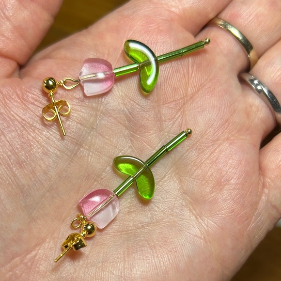 3/$25 Pink Tulip Drop Earrings - Picture 2 of 4